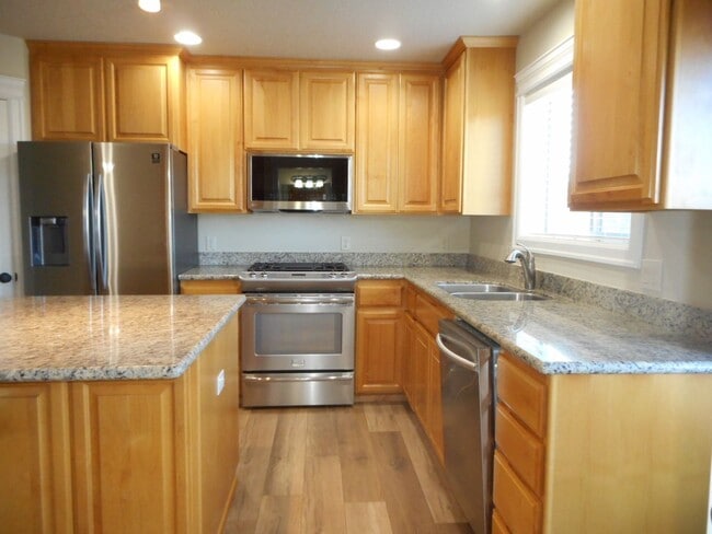 Building Photo - 1555 Dolores Wy