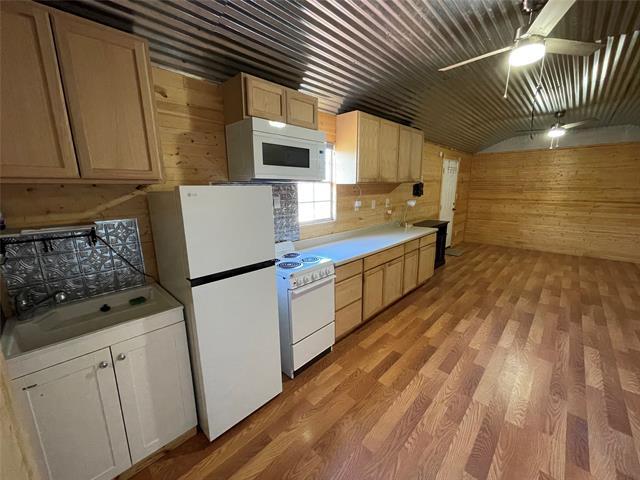 Building Photo - 7911 US-277