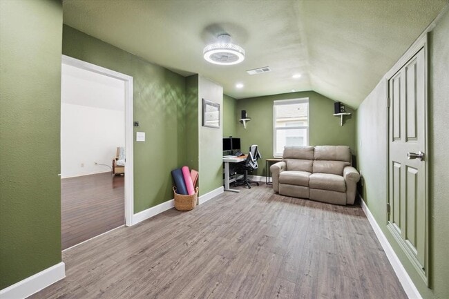 Building Photo - 5102 Peabody Hill Ln