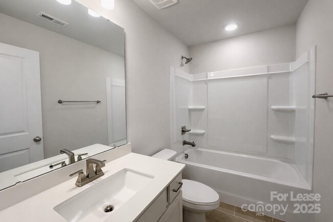 Building Photo - 209 Alluvium Ln