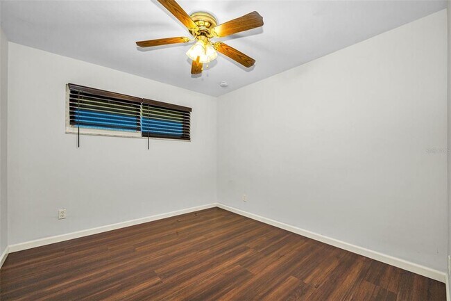 Building Photo - 11490 84th Ave