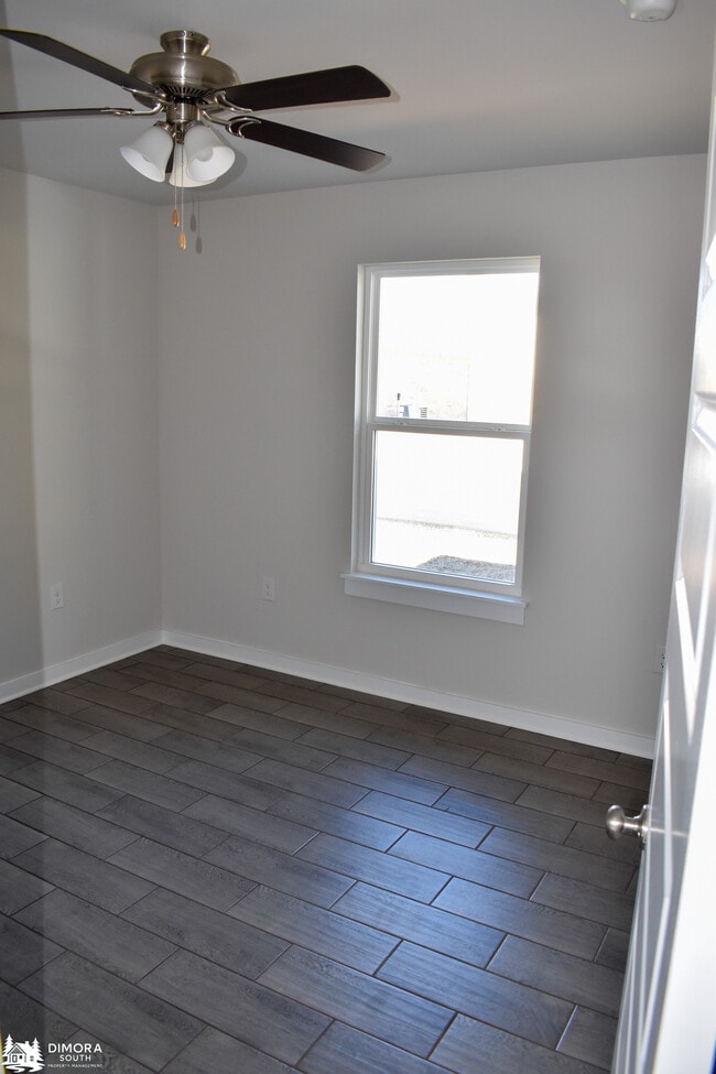 Building Photo - The Cottages of East Avenue