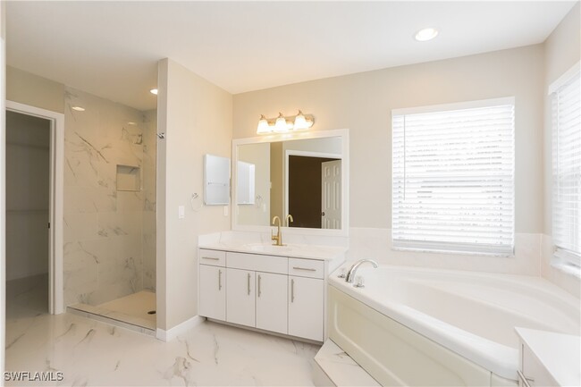 Building Photo - 4459 Glordano Ave