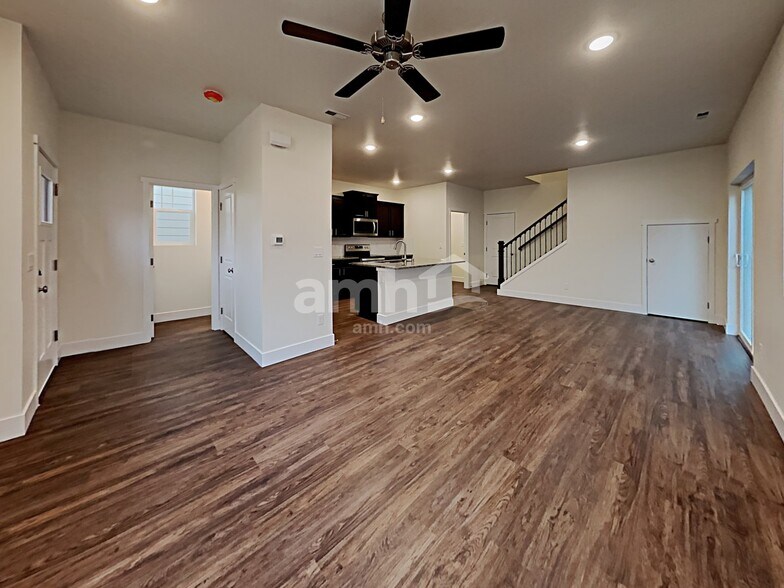 Building Photo - 33098 Glacier Ave SE