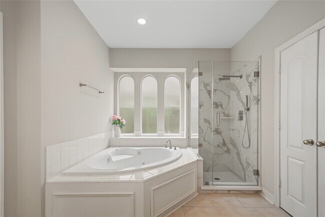 Building Photo - 5807 Bayberry Way