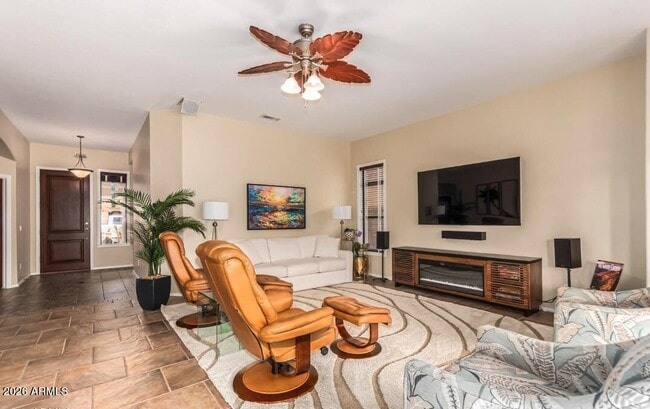 Building Photo - 7319 W Surrey Ave