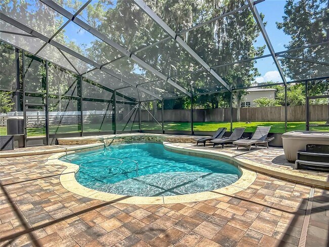 Building Photo - 4661 SW 7th Avenue Rd