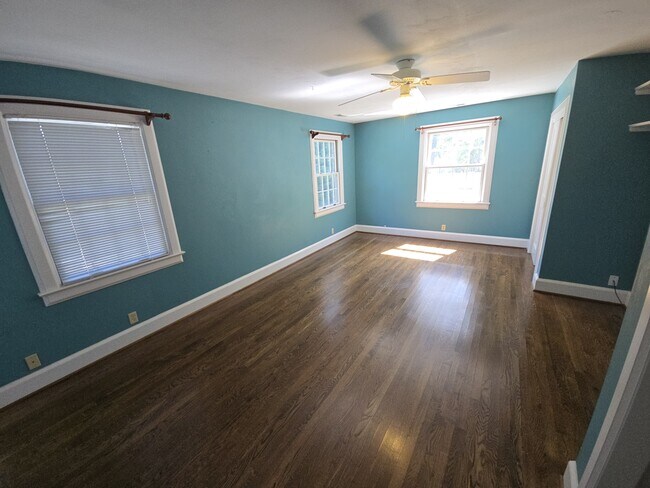 Building Photo - 229 S Blake Rd