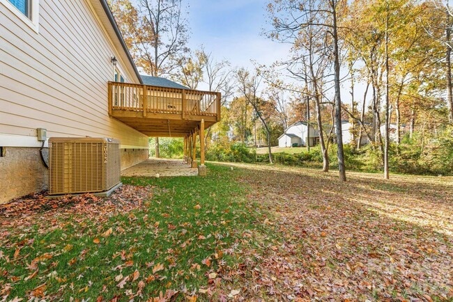 Building Photo - 6513 Rockwell Blvd