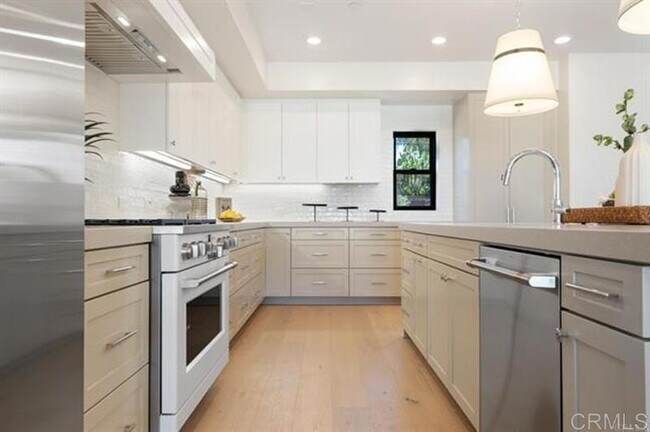 Building Photo - 3755 Adams St