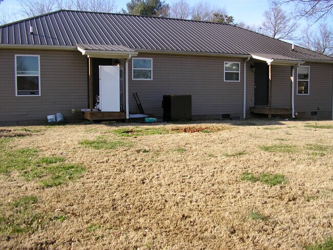 Building Photo - 3812 Charlie Moran Hwy