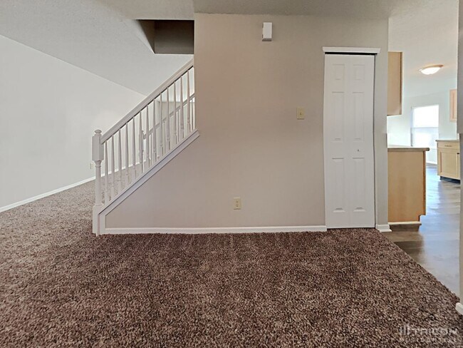 Building Photo - 2376 Bridlewood Dr