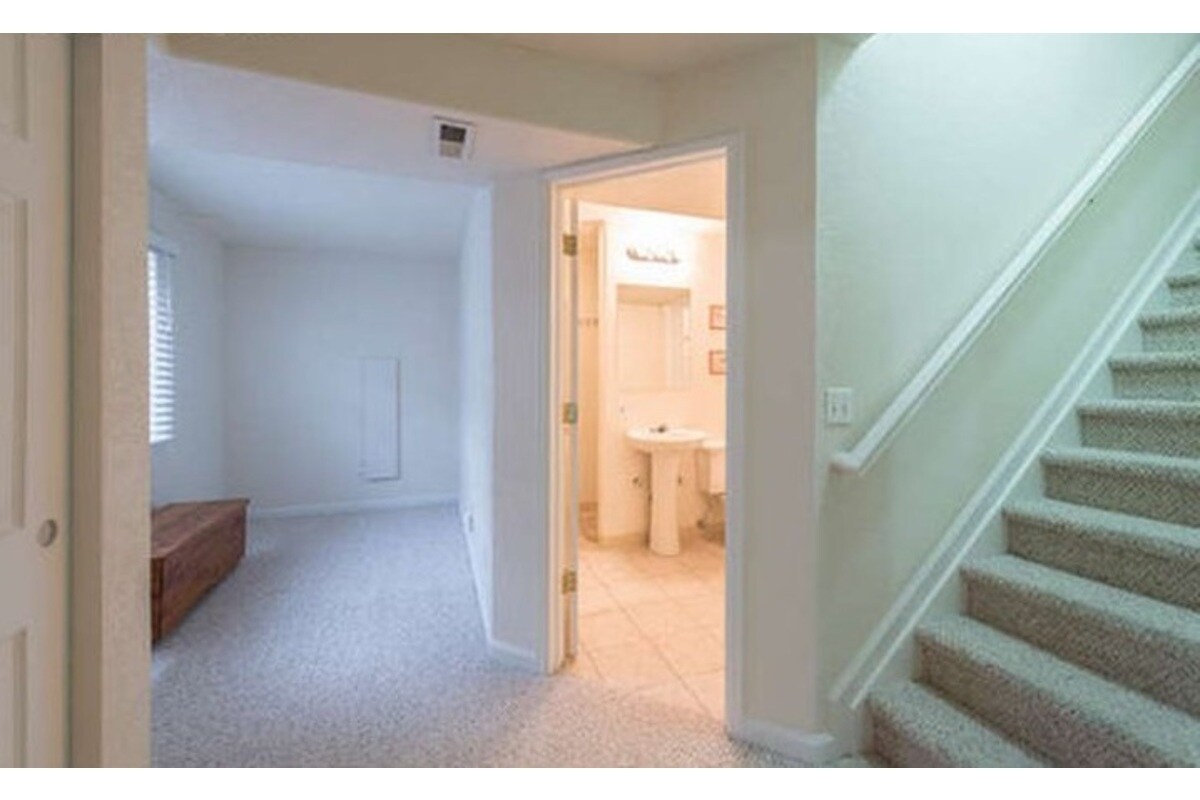 Building Photo - 2689 W 126th Dr