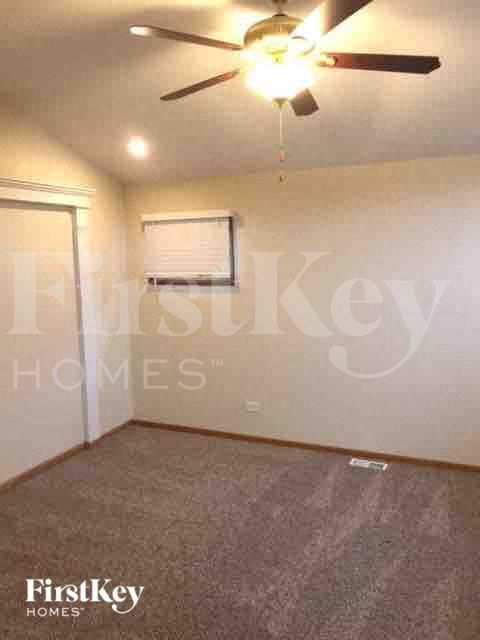 Building Photo - 534 Longwood Dr