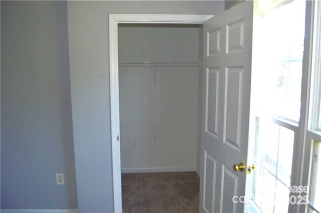 Building Photo - 110 Steam Engine Dr