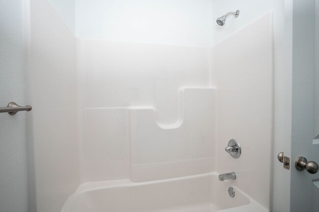 Building Photo - BRAND NEW 4 BEDROOM HOME