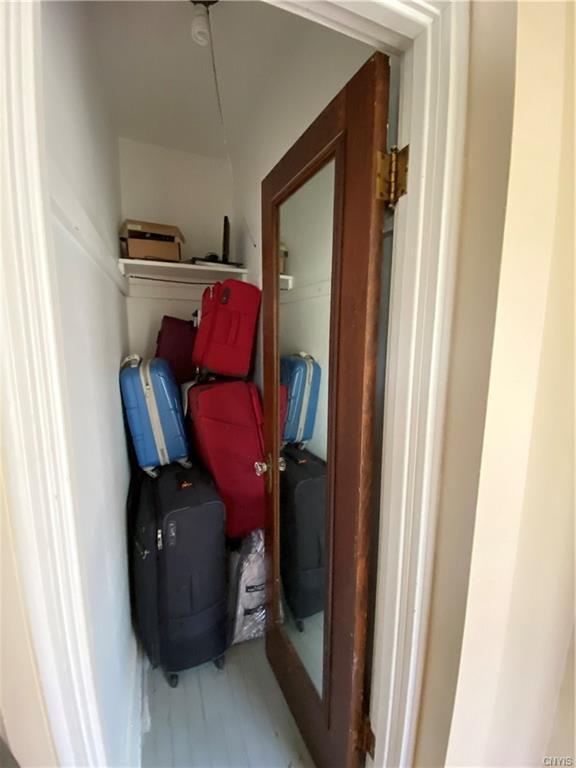 Building Photo - 208 Bassett St