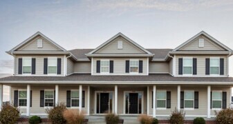 Building Photo - Elm St Villas