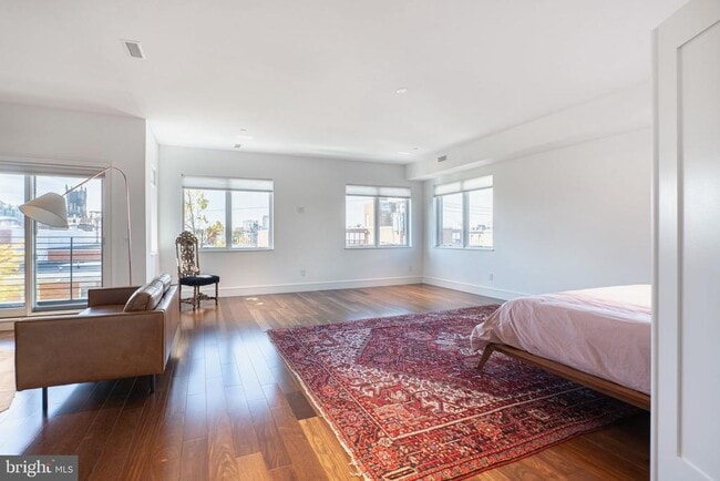 Building Photo - 815 S 20th St