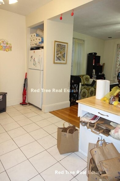 Building Photo - 12 Dean Rd