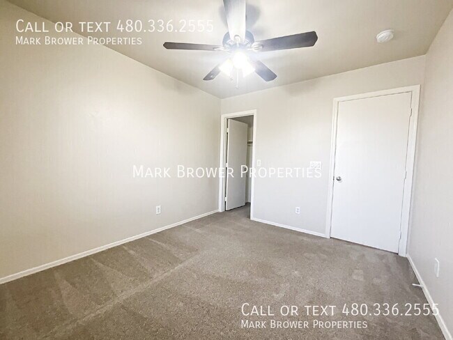 Building Photo - 396 E Bradstock Way