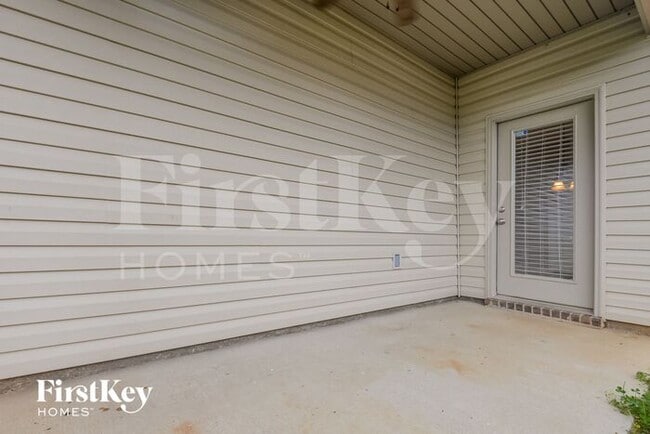 Building Photo - 12839 Olmsted Cir