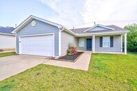 Building Photo - 10425 Aberdeen Dr