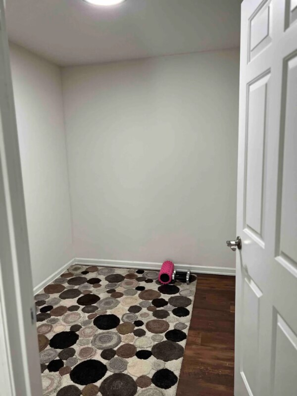 Building Photo - 1802 Franklin Ave E