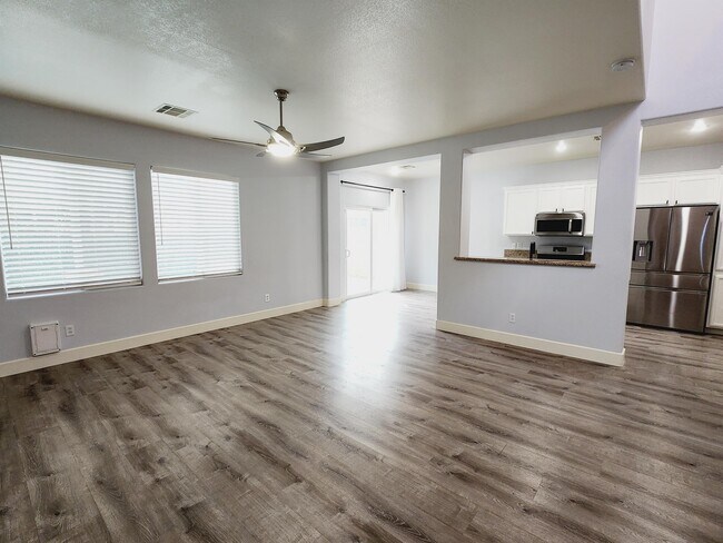 Building Photo - 9715 Wailings Ave
