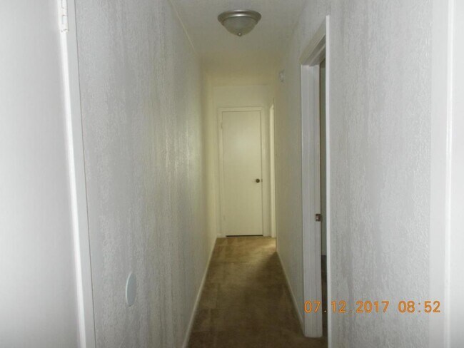 Building Photo - 112 Myra Lou Ave