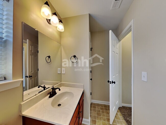 Building Photo - 3448 Mackinac Island Ln