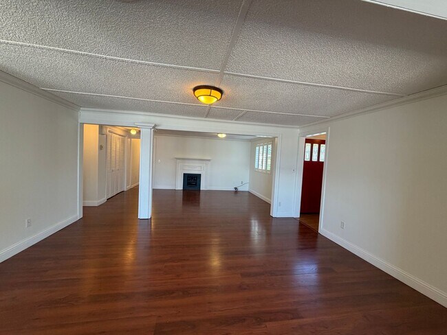 Building Photo - 2814 Mission Beach Heights Rd