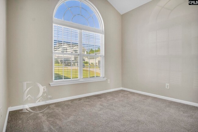 Building Photo - 211 Pinebluff Ct