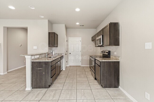 Building Photo - 11103 Belair Dr