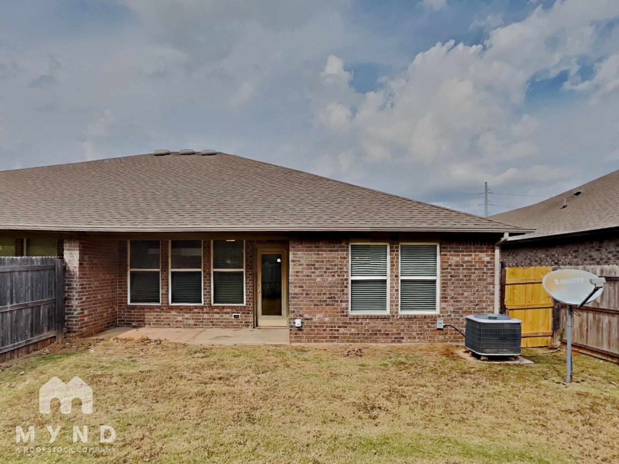 Building Photo - 1012 Merlin Dr