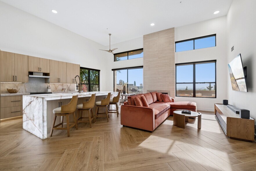 Building Photo - 25555 N Windy Walk Dr