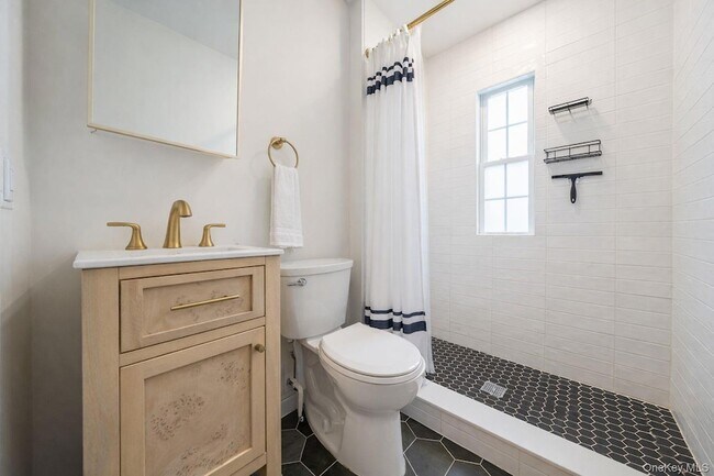 Building Photo - 93 West St