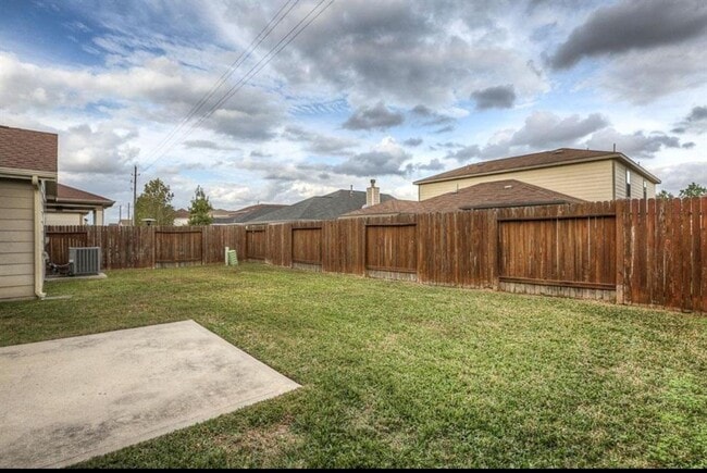 Building Photo - 29610 Legends Glen Dr