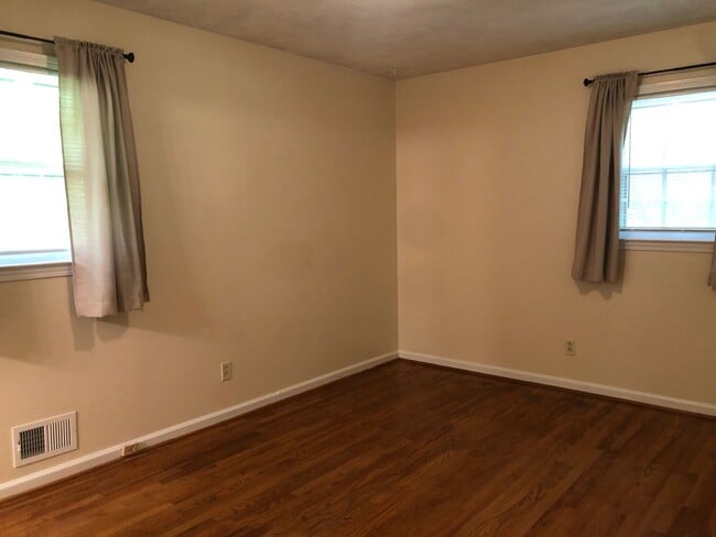 Building Photo - Stepless ranch home in Mableton