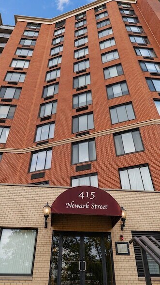 Building Photo - 415 Newark St.