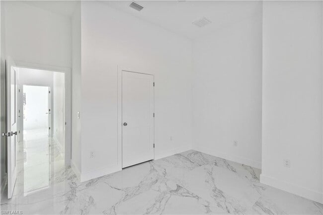 Building Photo - 23117 Hammond Ave