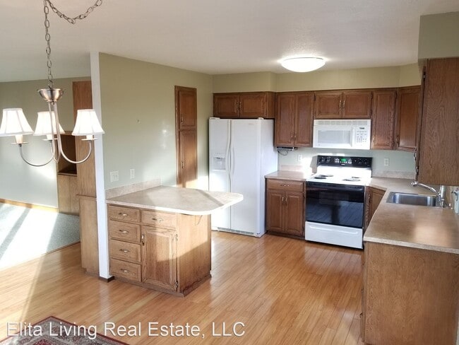 Building Photo - 2 br, 2 bath House - 4709 Phinney Ave N