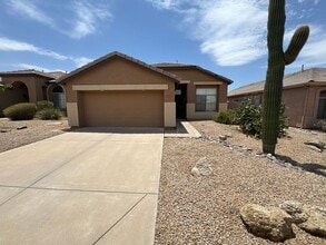 Building Photo - 4709 E Prickly Pear Trail