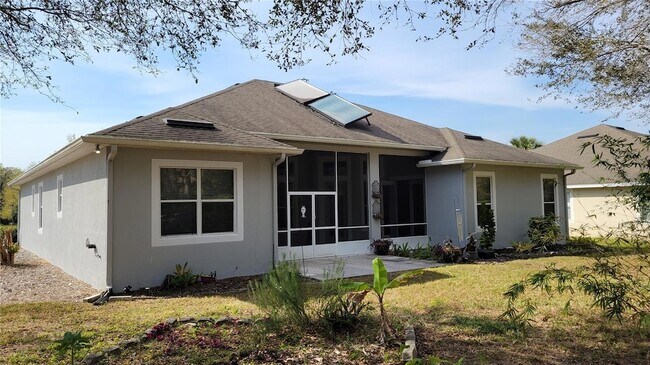 Building Photo - 421 Holly Fern Trl