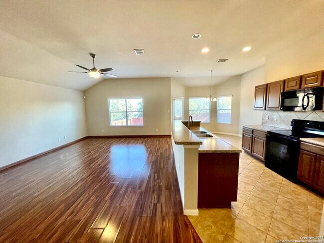 Building Photo - 2034 Gray Fox Creek