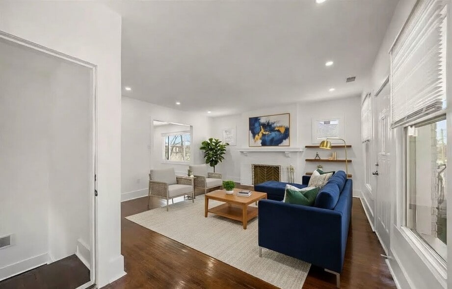 Living Room. Image is virtually staged - 1975 Gladstone St