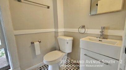 Building Photo - 3515 Grand Ave S