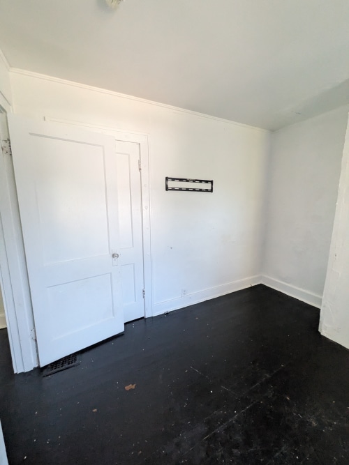 Building Photo - 1813 Converse St