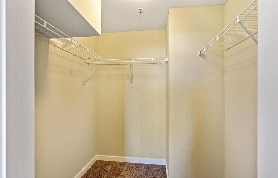 Building Photo - 6400 Christie Ave