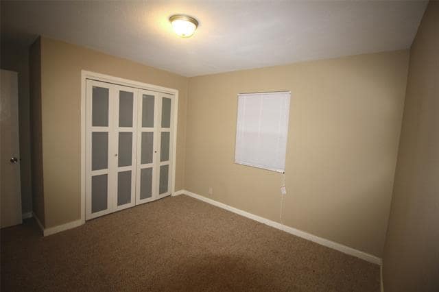 Building Photo - 237 Samuel St